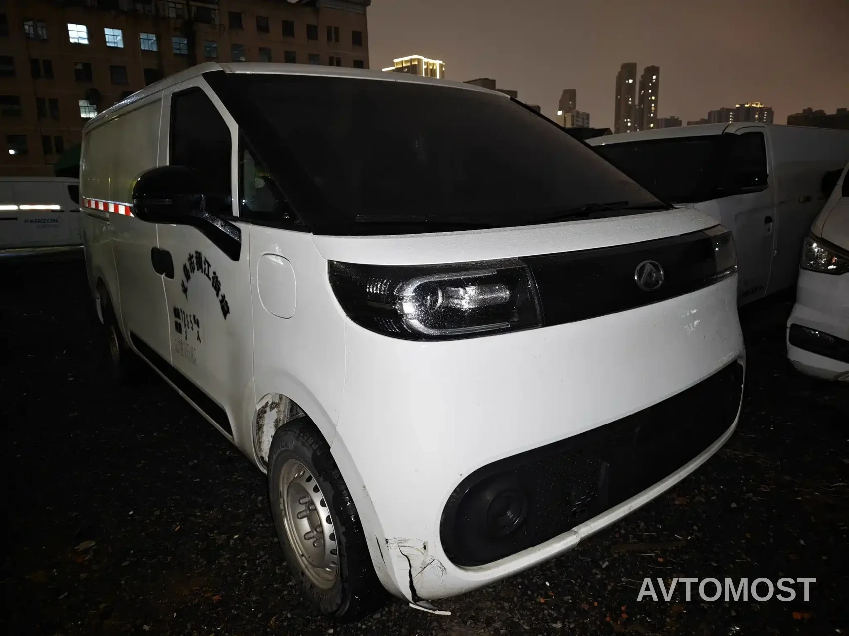 SAIC Maxus Dana V1 2023 Model V1 Short Wheelbase High Roof (43kWh) — фото 3