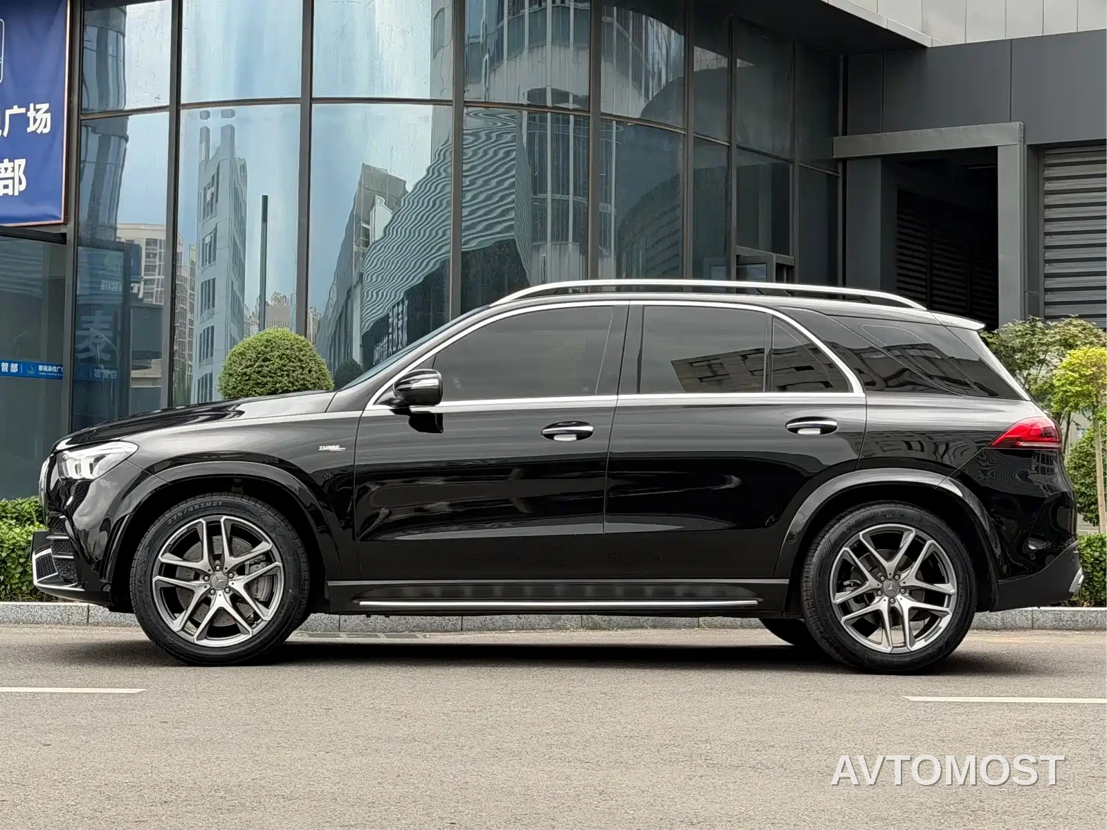 Mercedes-Benz GLE AMG 2023 AMG GLE 53 4MATIC+ — фото 5