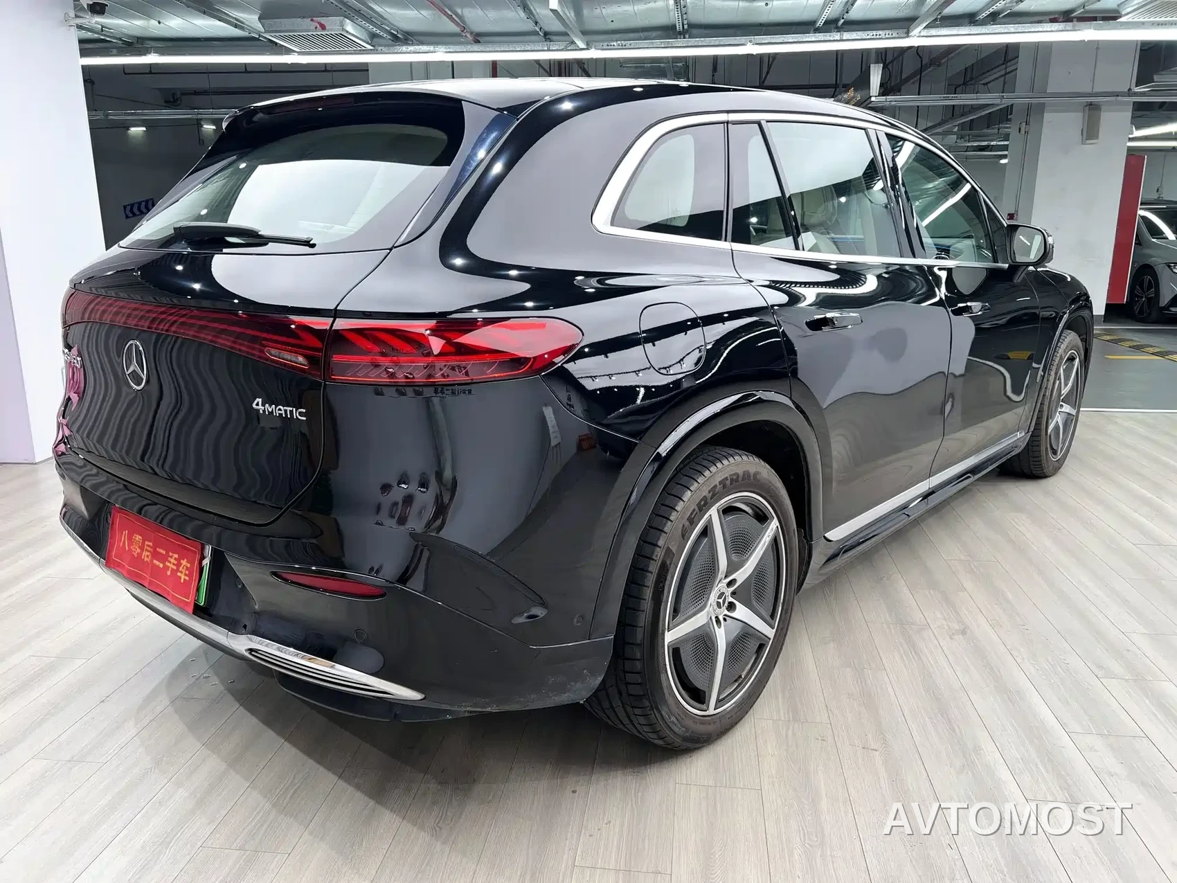 Mercedes-Benz EQS SUV 2023 450 4MATIC Pioneer Edition — фото 4