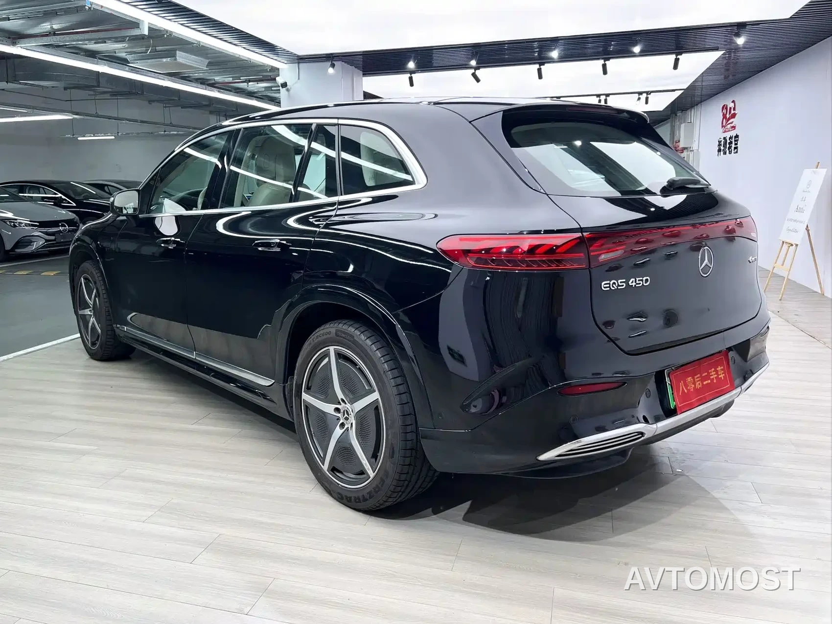 Mercedes-Benz EQS SUV 2023 450 4MATIC Pioneer Edition — фото 6