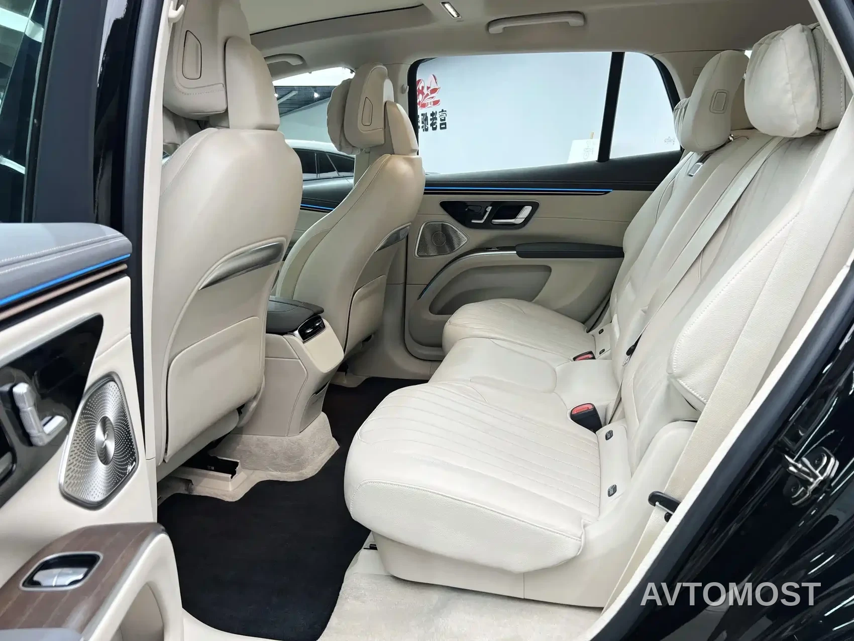 Mercedes-Benz EQS SUV 2023 450 4MATIC Pioneer Edition — фото 15