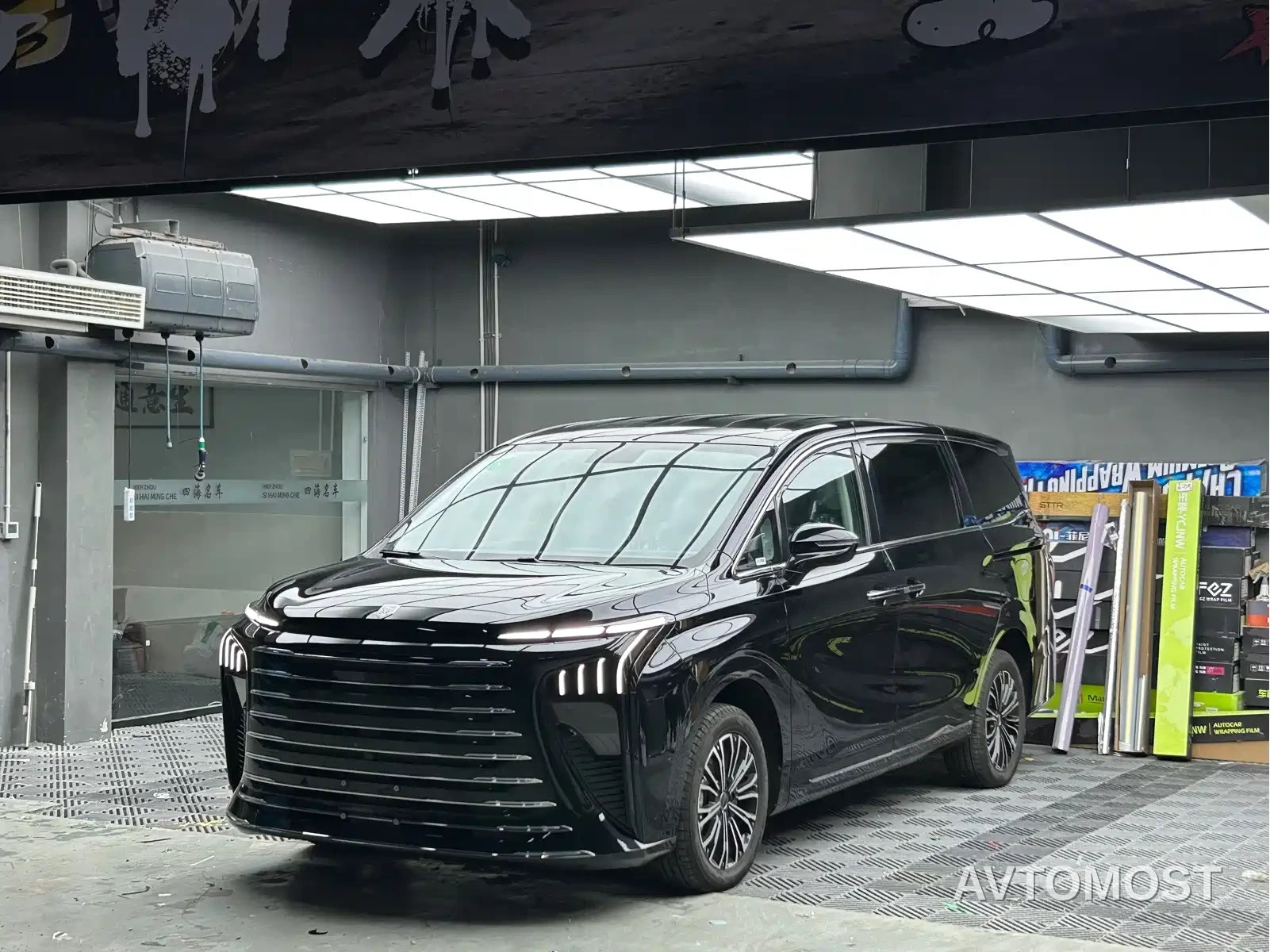 Dongfeng Fengxing Starlight V9 2026 Beyond Joy Series 200km Comfort — фото 3
