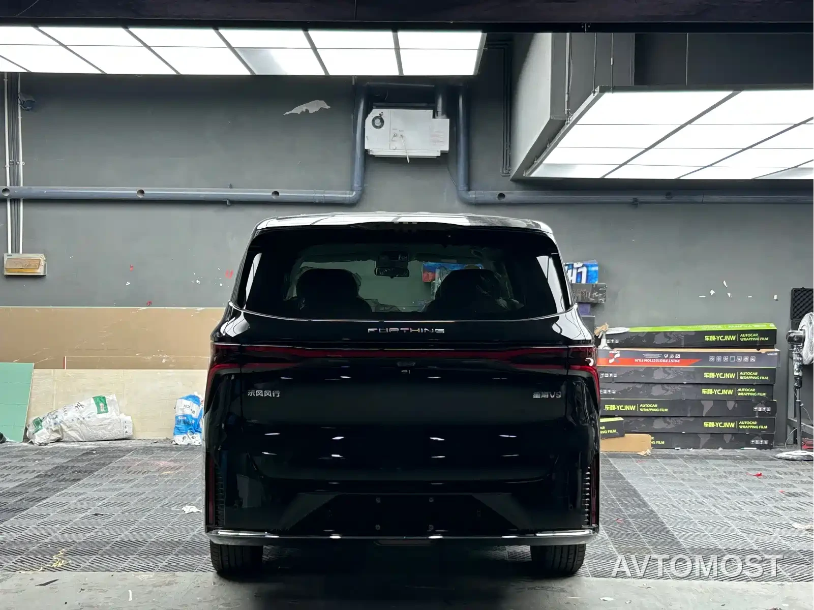 Dongfeng Fengxing Starlight V9 2026 Beyond Joy Series 200km Comfort — фото 7
