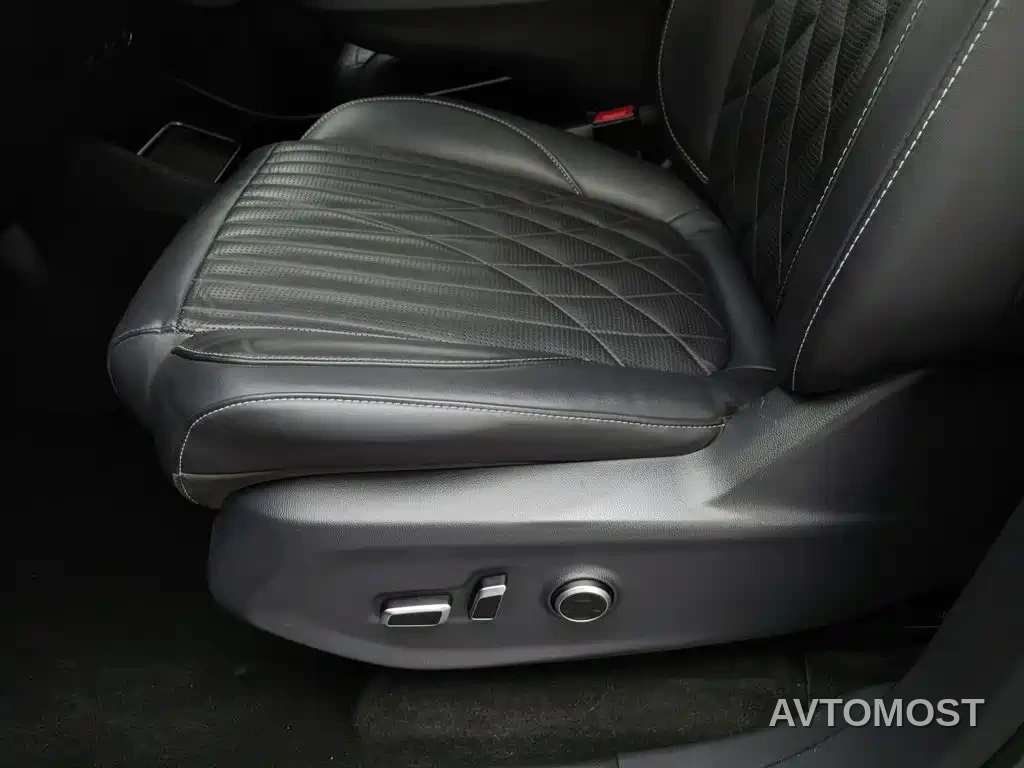 SAIC Maxus G90 2022 2.0T Galaxy 7-Seater Edition — фото 18