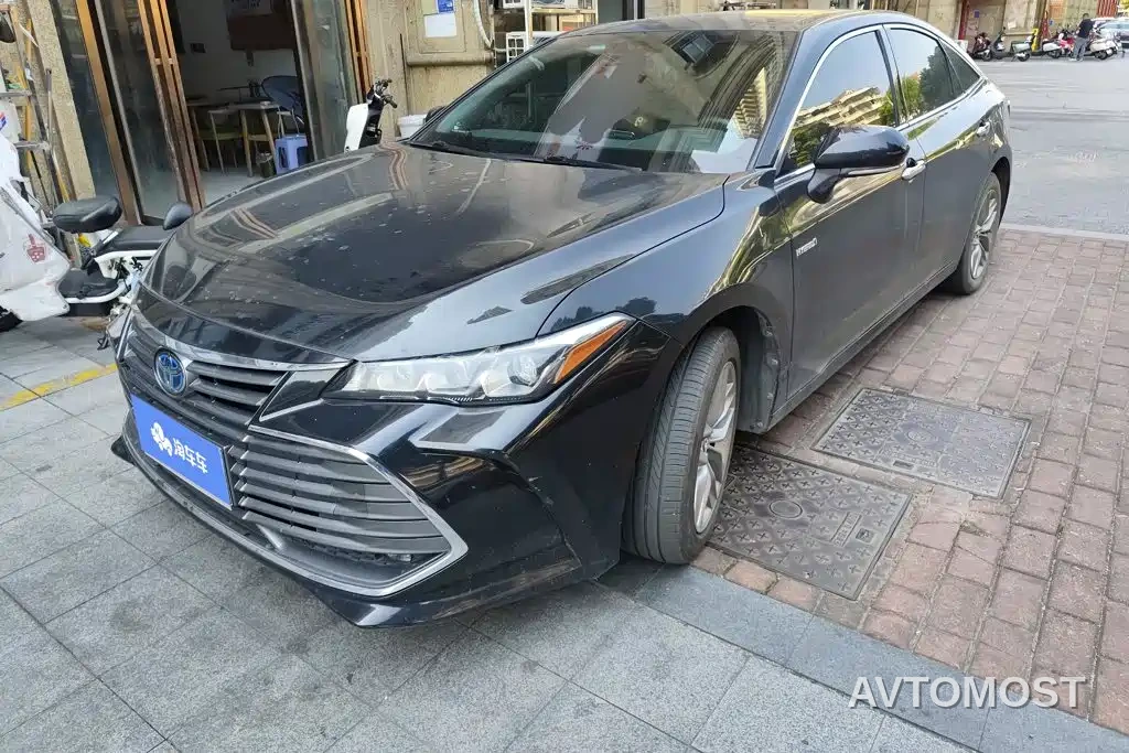 Toyota Avalon 2019 Hybrid 2.5L Luxury Edition China VI — фото 1