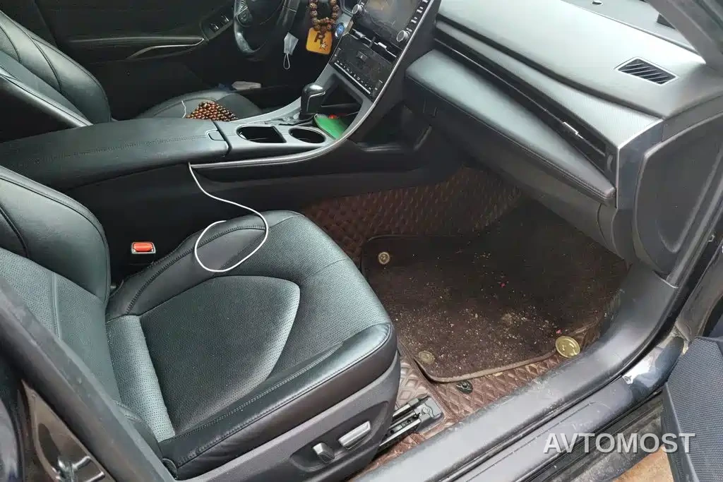 Toyota Avalon 2019 Hybrid 2.5L Luxury Edition China VI — фото 8