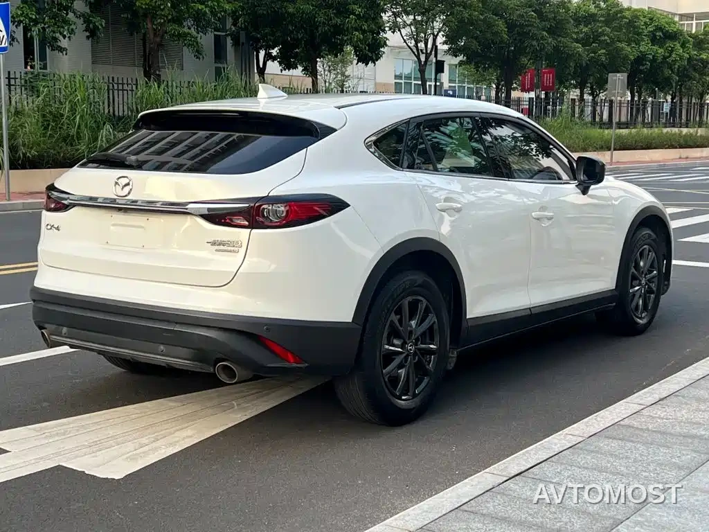 Mazda CX-4 2021 2.0L Auto FWD Skyactiv Explorer Edition — фото 2