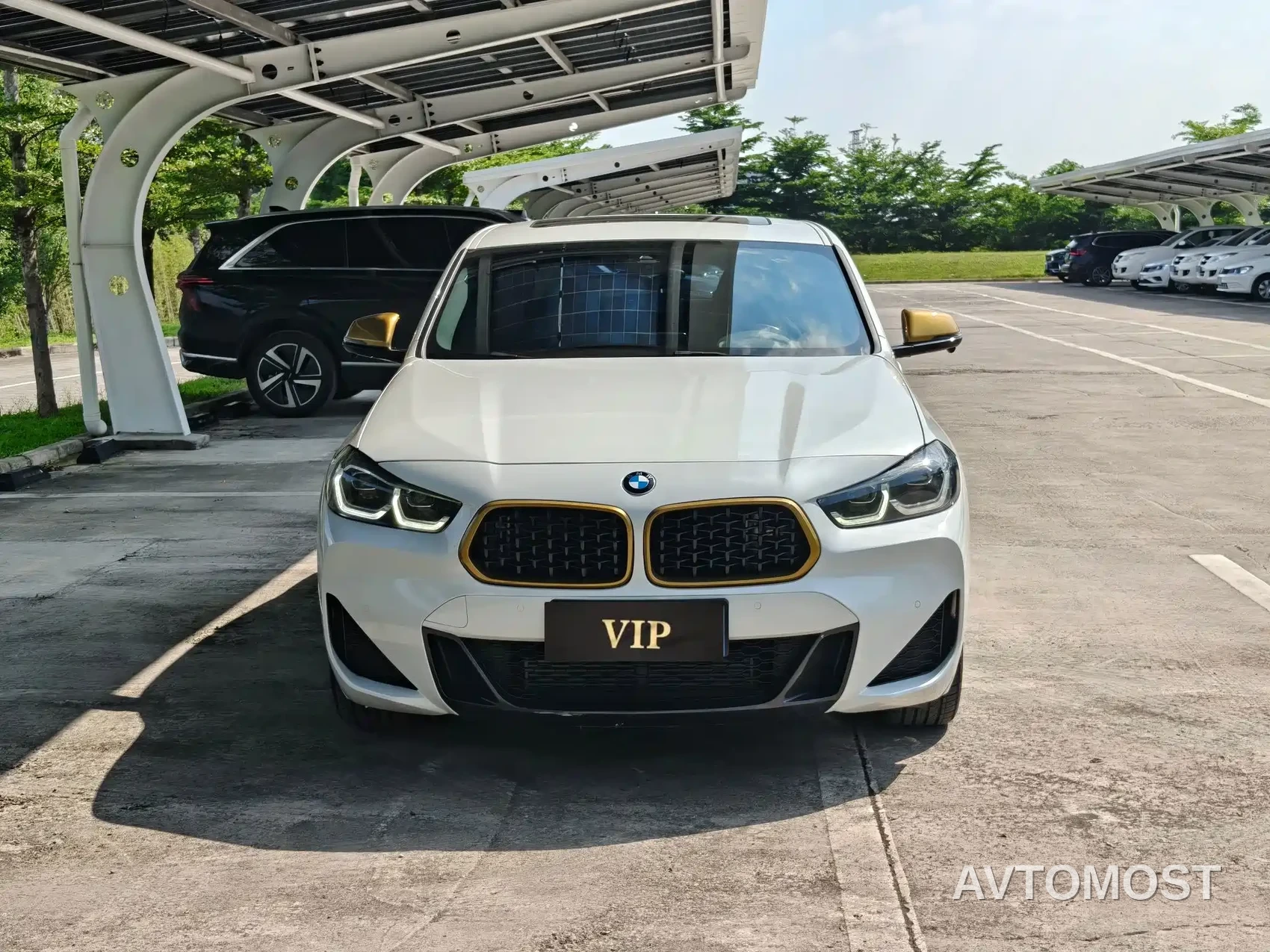 BMW X2 2023 xDrive 25i Radiance Edition — фото 2