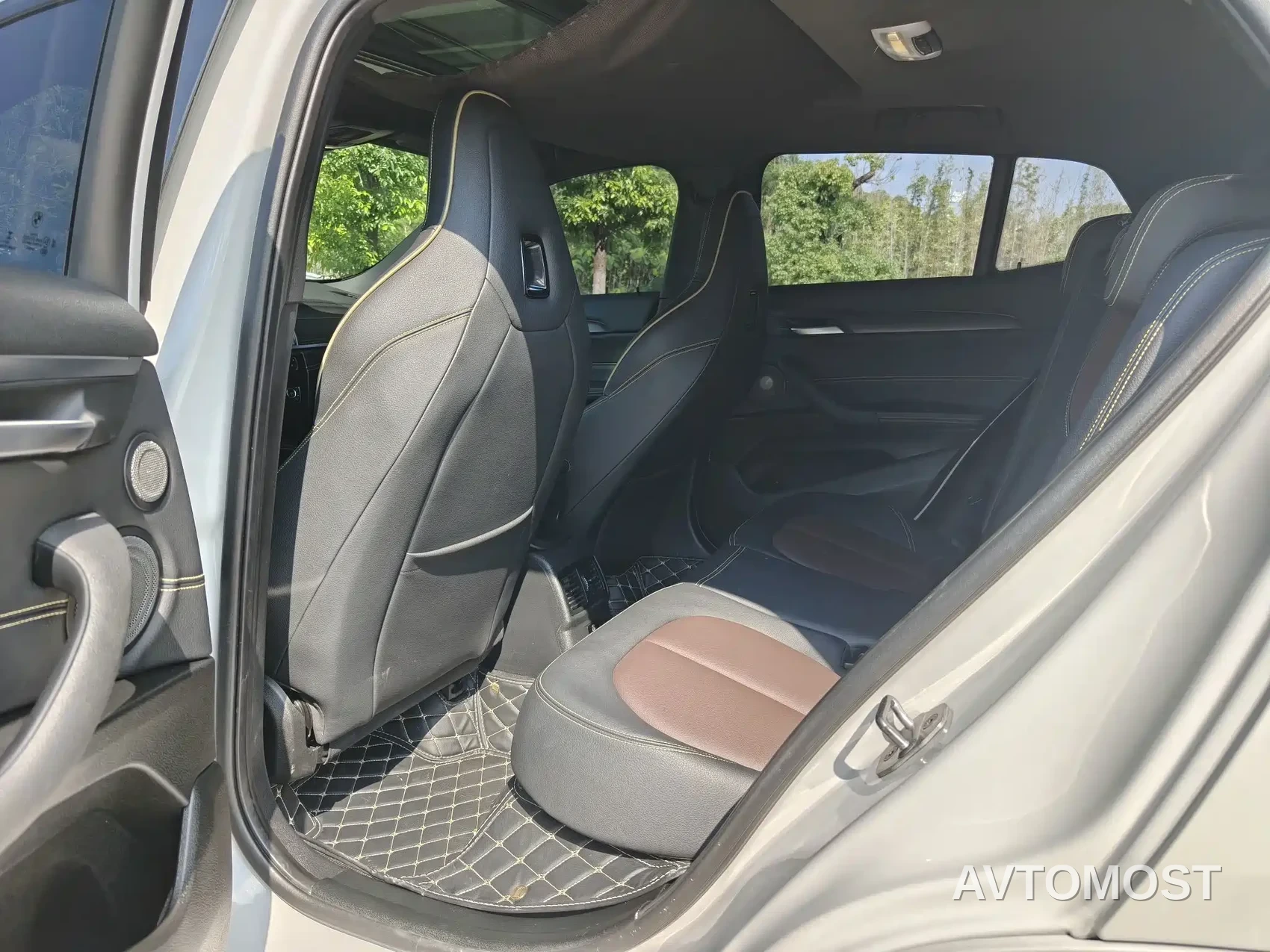 BMW X2 2023 xDrive 25i Radiance Edition — фото 8