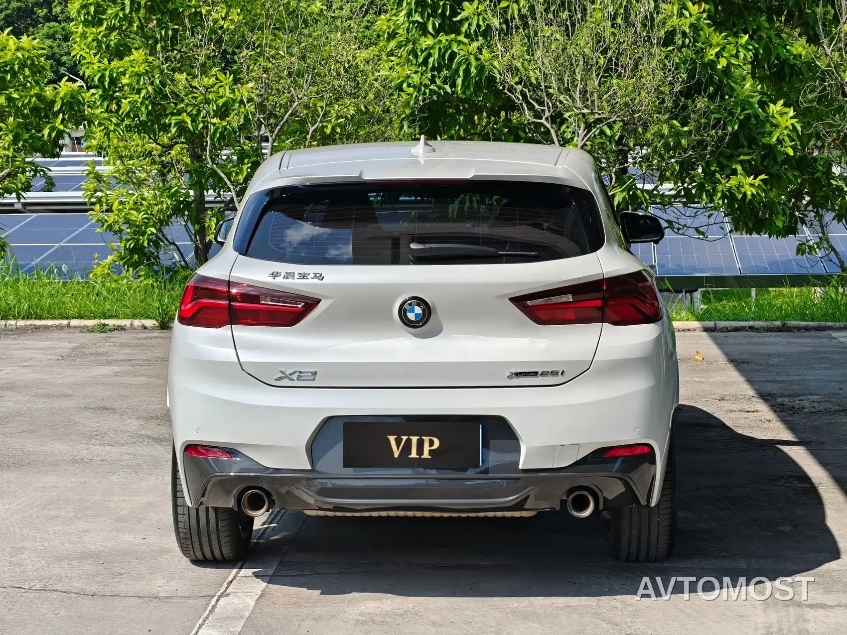 BMW X2 2023 xDrive 25i Radiance Edition — фото 12