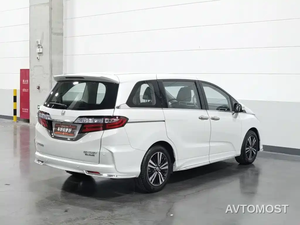 Honda Odyssey 2021 2.0L Sharp Smart Edition — фото 1
