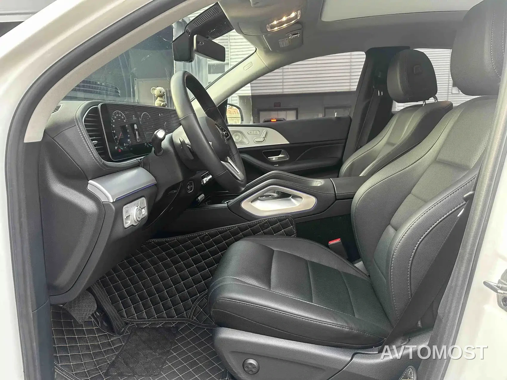Mercedes-Benz GLE Coupe 2023 GLE 350 4MATIC Coupe SUV Fashion — фото 9