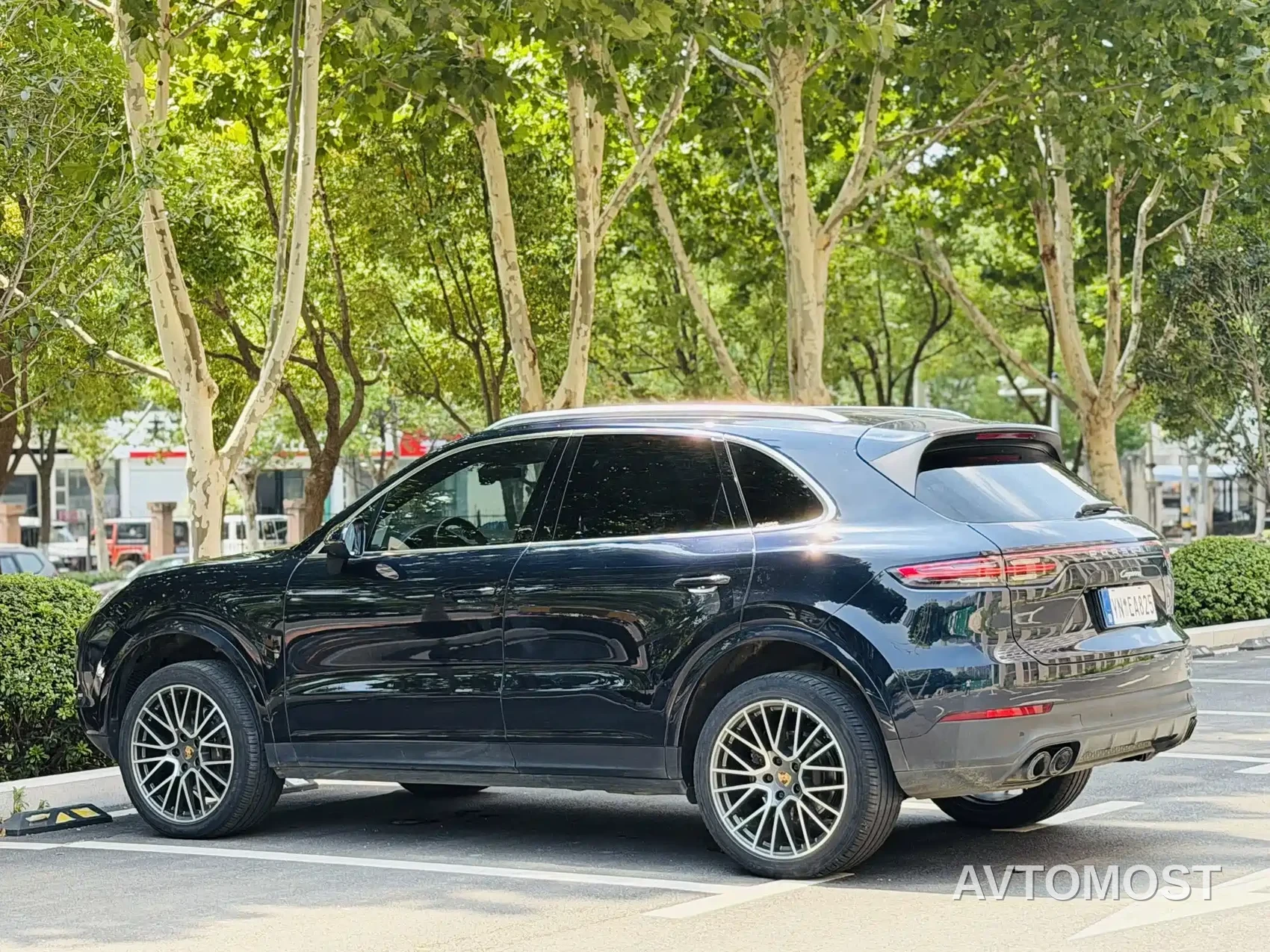 Porsche Cayenne 2022 Cayenne 3.0T Platinum Edition — фото 9