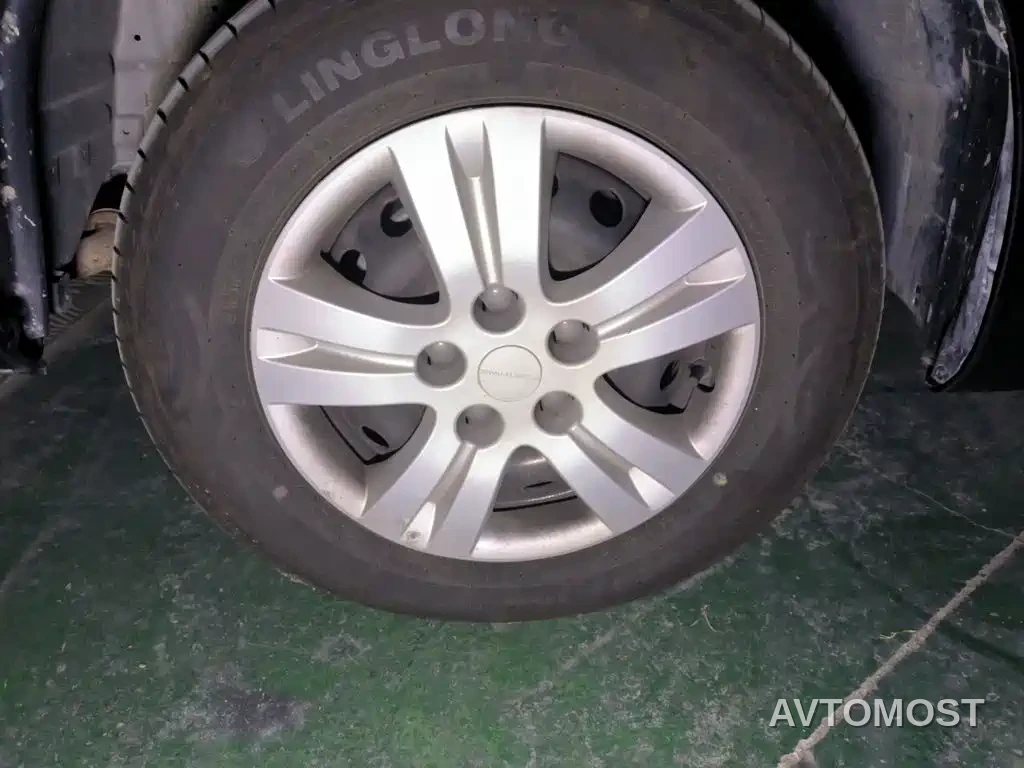 Dongfeng Fengxing Lingzhi New Energy 2025 110km EREV Comfort 7-seater — фото 8