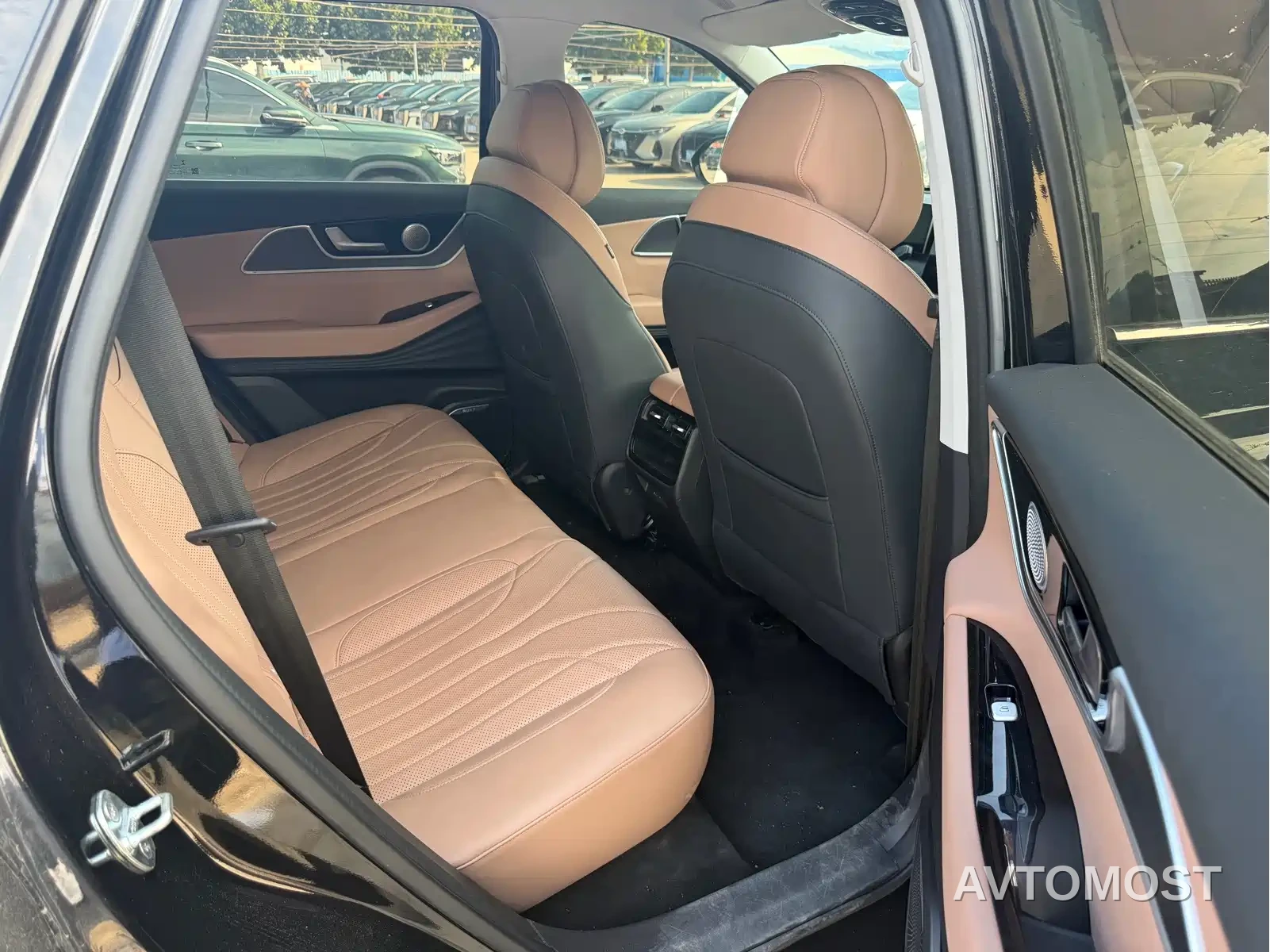 Chery Tiggo 8L 2024 Model 2.0T 2WD Standard 5-Seater — фото 10