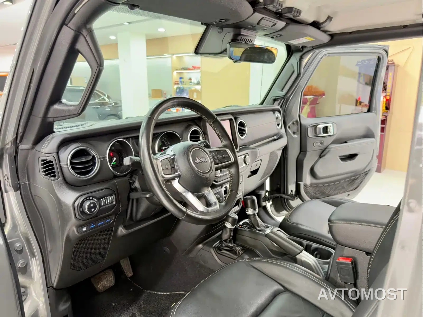 Jeep Wrangler 4xe 2021 4-Door 2.0T 4xe Sahara Launch Edition — фото 4