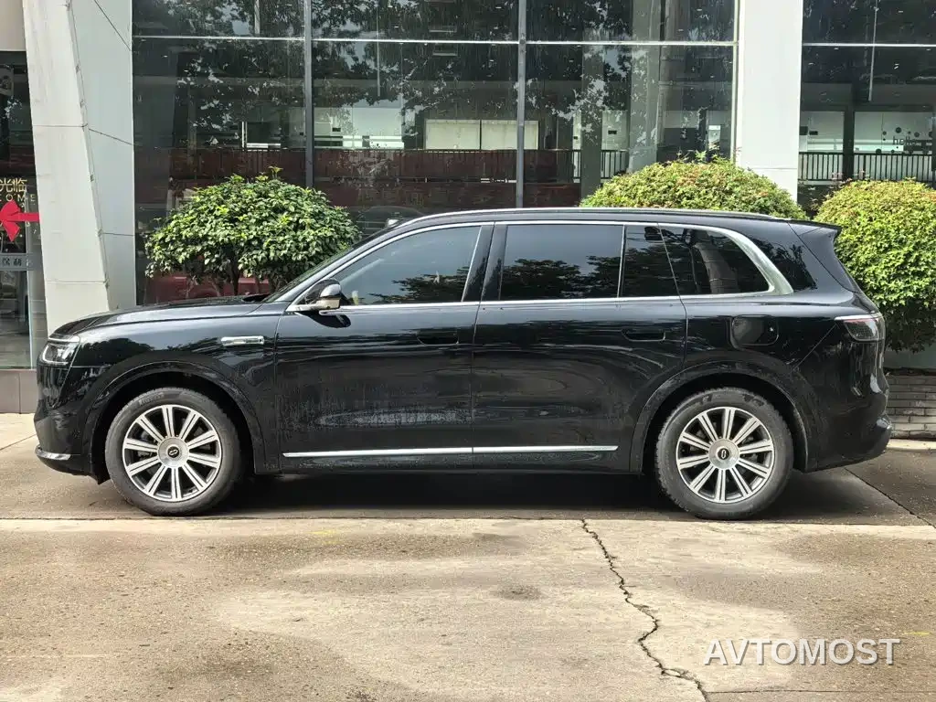 AITO M8 2025 Extended Range Max 37kWh 5-Seater — фото 2
