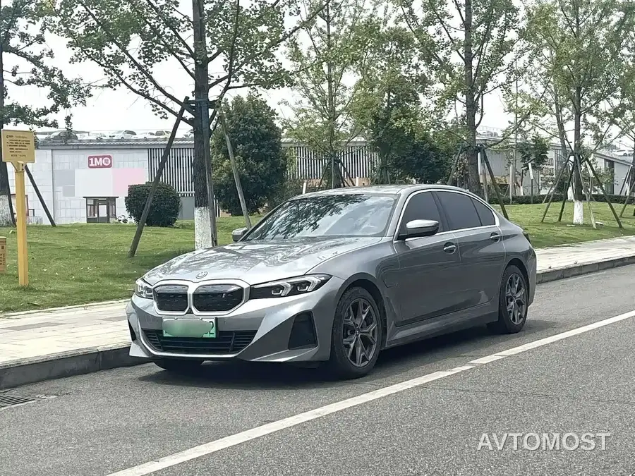 BMW i3 2022 eDrive 35 L