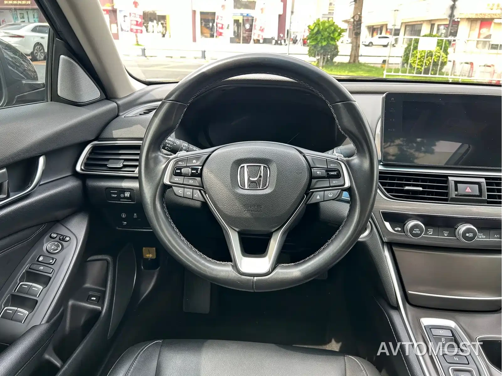 Honda Accord 2022 Sharp Hybrid 2.0L Sharp Leader Edition — фото 18