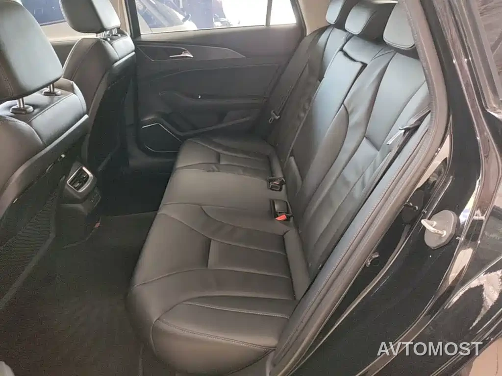 Hongqi H5 2022 Classic Facelift 1.5T DCT Flag Rhythm Edition — фото 11