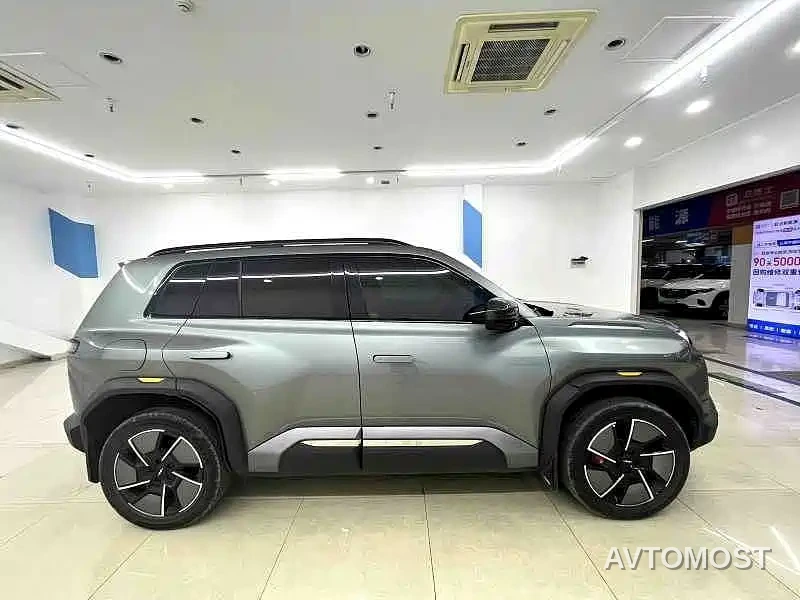 Fang Cheng Bao Titanium 3 2025 501KM AWD Smart Drive Ultra Edition — фото 6