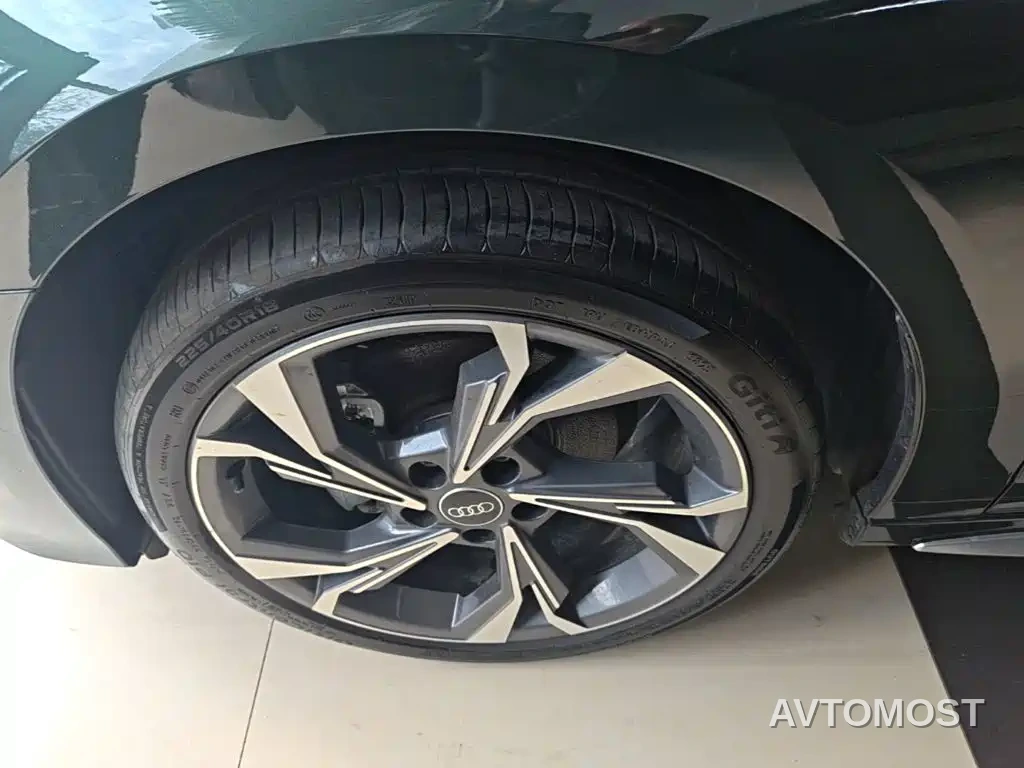Audi A3 2025 Sportback 35TFSI Flying Premium — фото 19