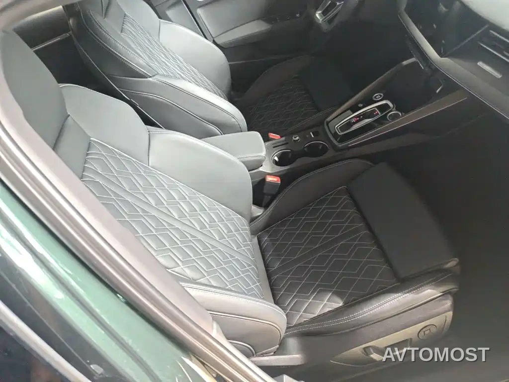 Audi A3 2025 Sportback 35TFSI Flying Premium — фото 21