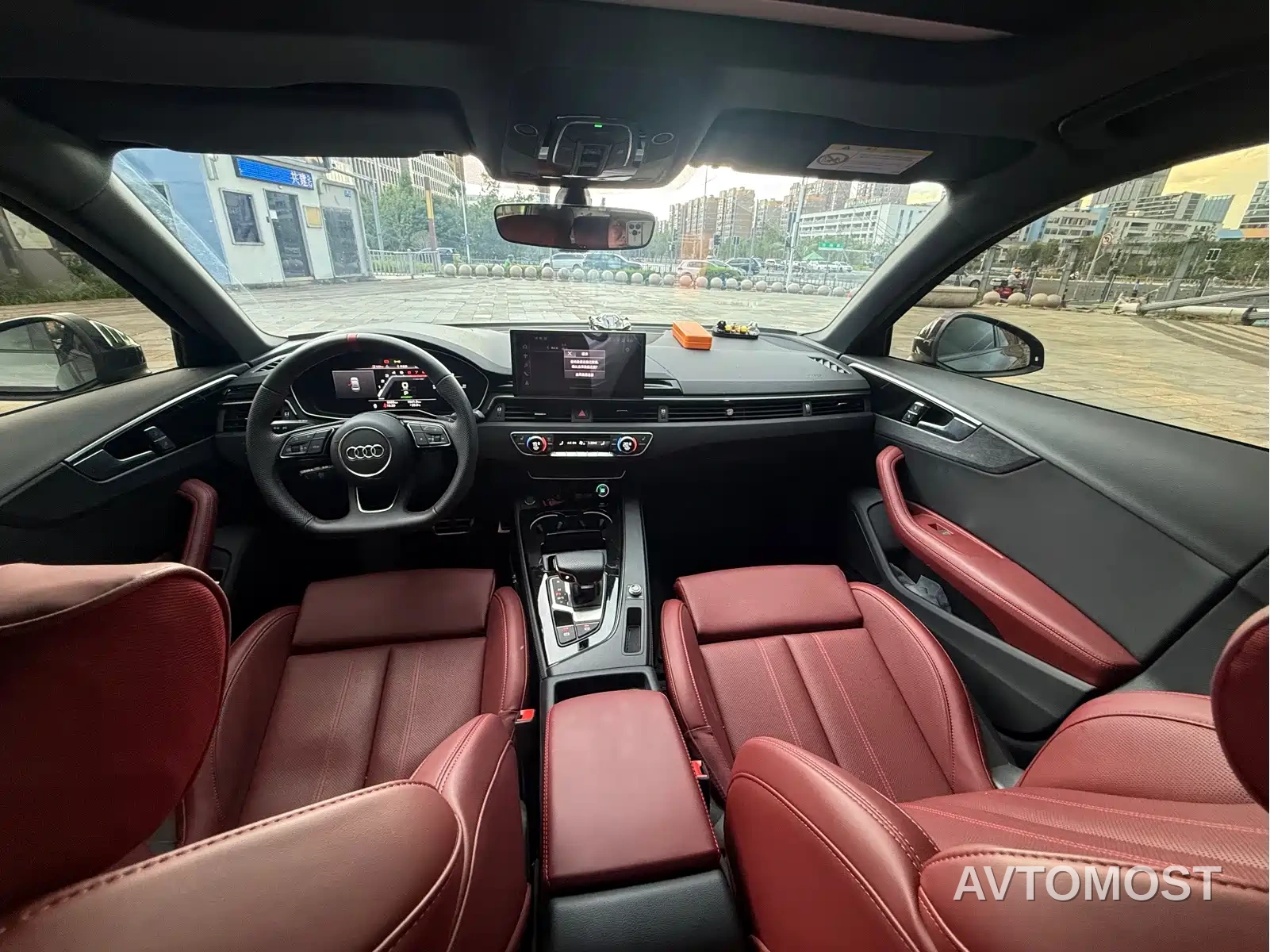 Audi A4L 2025 Model Year Facelift 2 Million Celebration Edition 40 TFSI Luxury Dynamic — фото 10