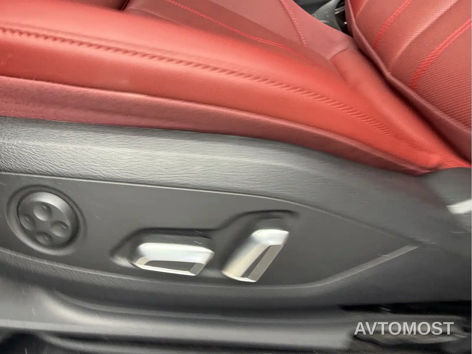 Audi A4L 2025 Model Year Facelift 2 Million Celebration Edition 40 TFSI Luxury Dynamic — фото 13