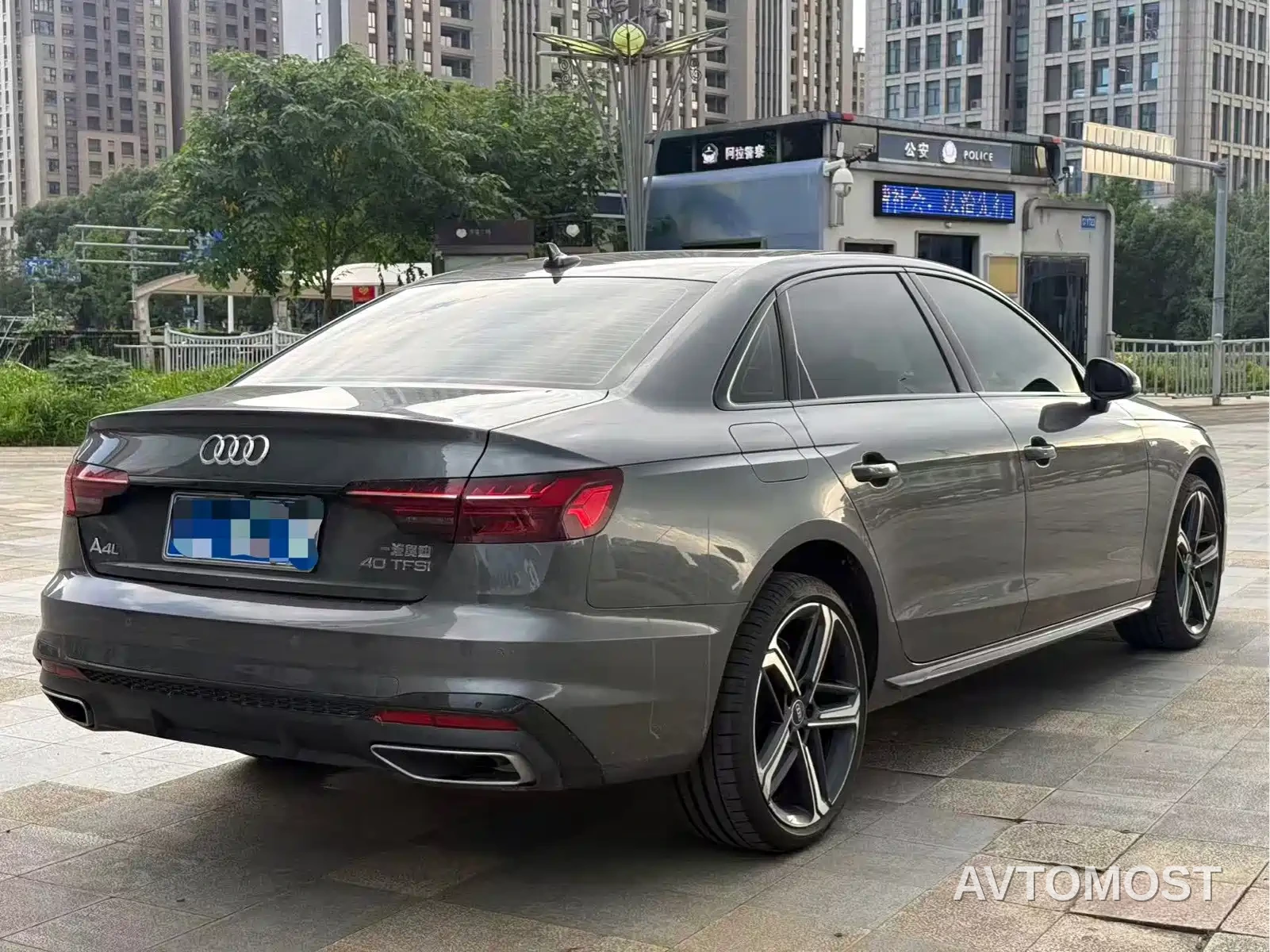 Audi A4L 2025 Model Year Facelift 2 Million Celebration Edition 40 TFSI Luxury Dynamic — фото 15