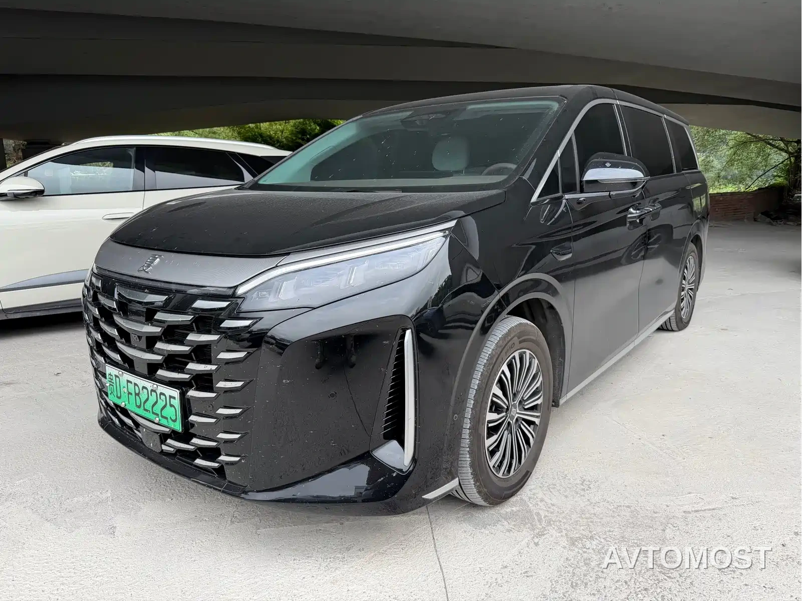 BYD Xia 2025 DM-i 1.5T 100km Leading Edition — фото 1