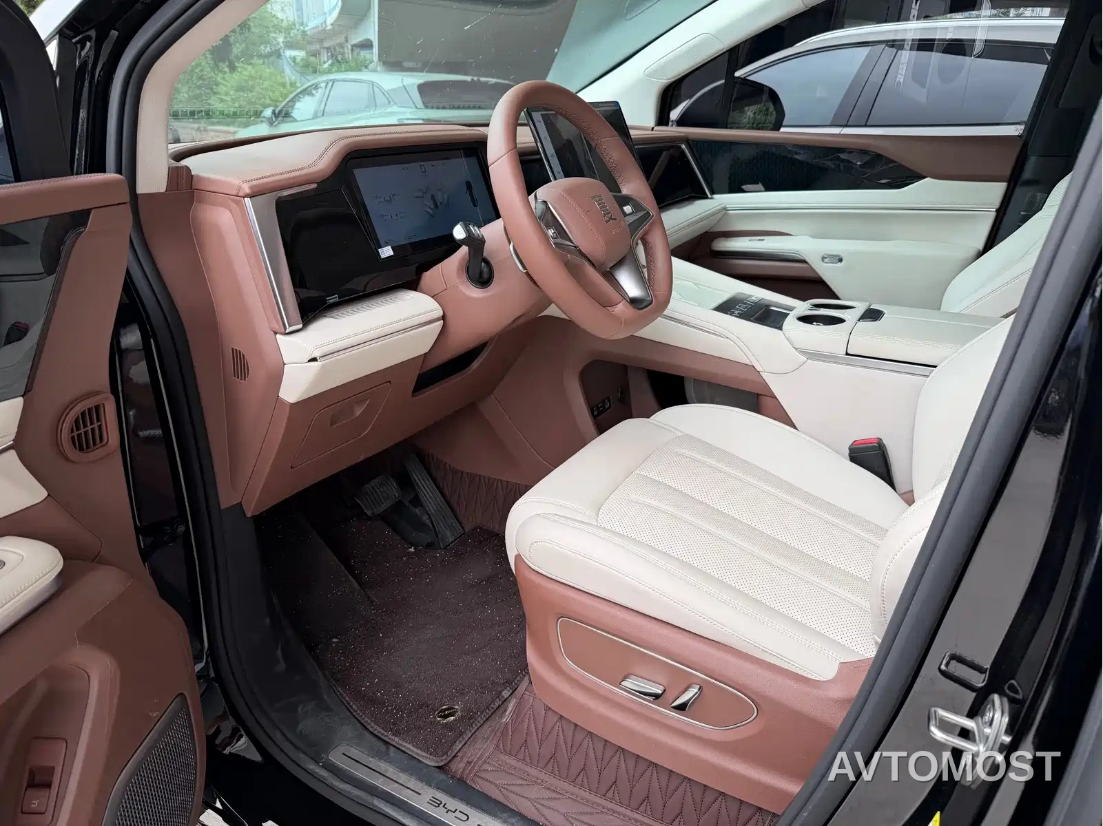 BYD Xia 2025 DM-i 1.5T 100km Leading Edition — фото 3