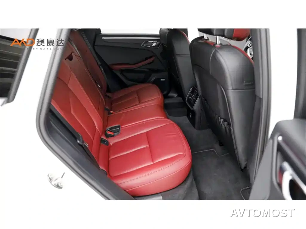 Porsche Macan 2022 Macan 2.0T — фото 8
