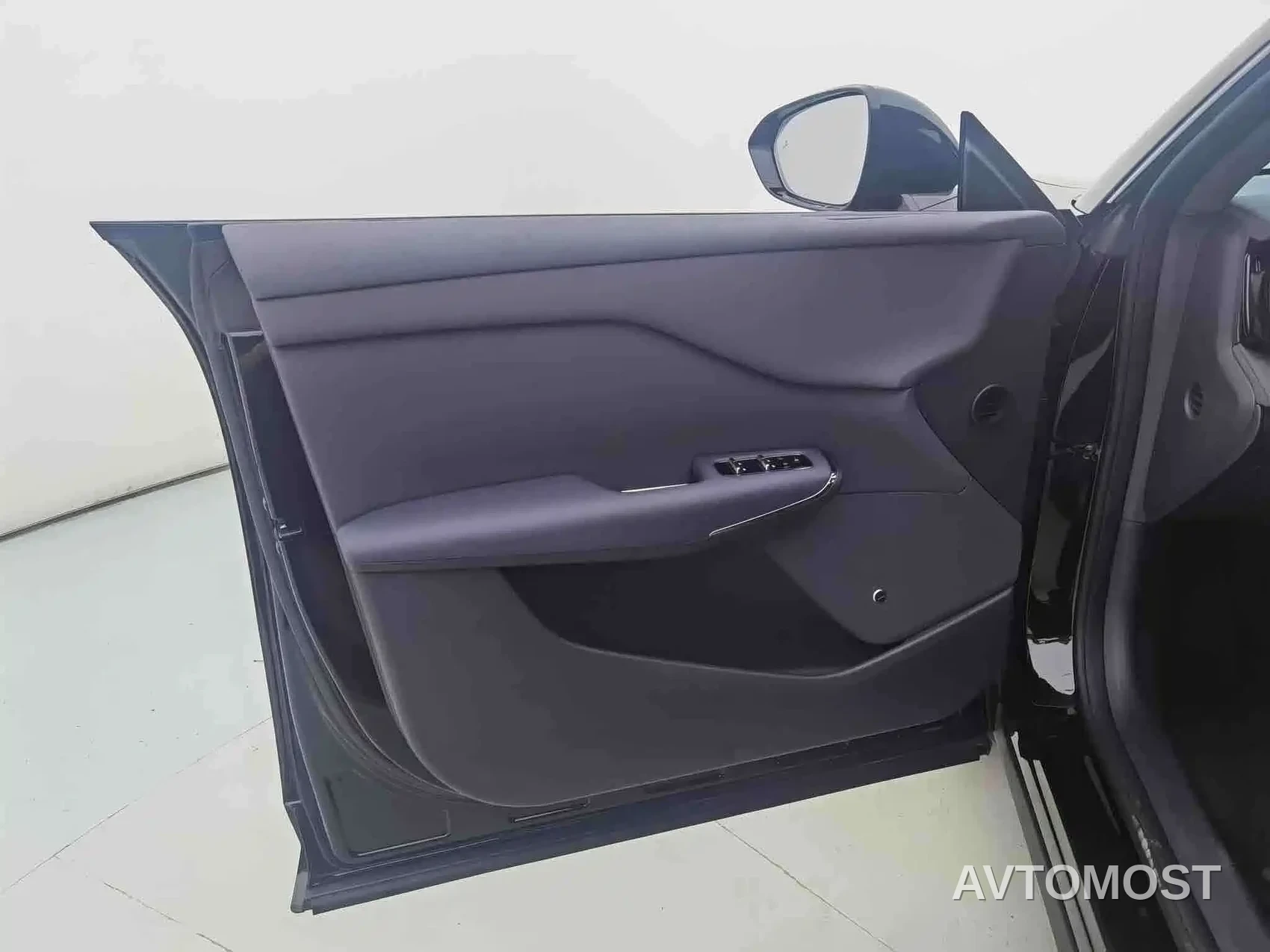 Voyah Zhiyin 2024 Long Range Super Charging Edition — фото 10