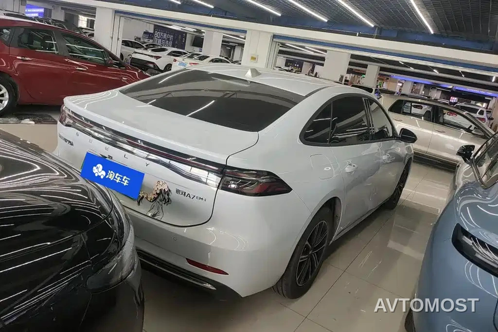 Geely Galaxy A7 2025 EM-i 70km Luxury Edition — фото 2