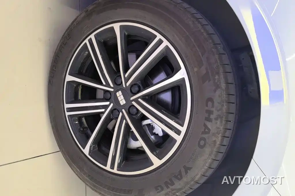 Geely Galaxy A7 2025 EM-i 70km Luxury Edition — фото 4