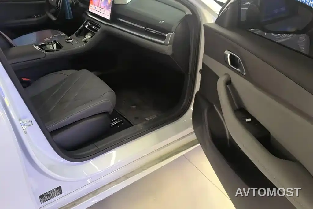 Geely Galaxy A7 2025 EM-i 70km Luxury Edition — фото 6