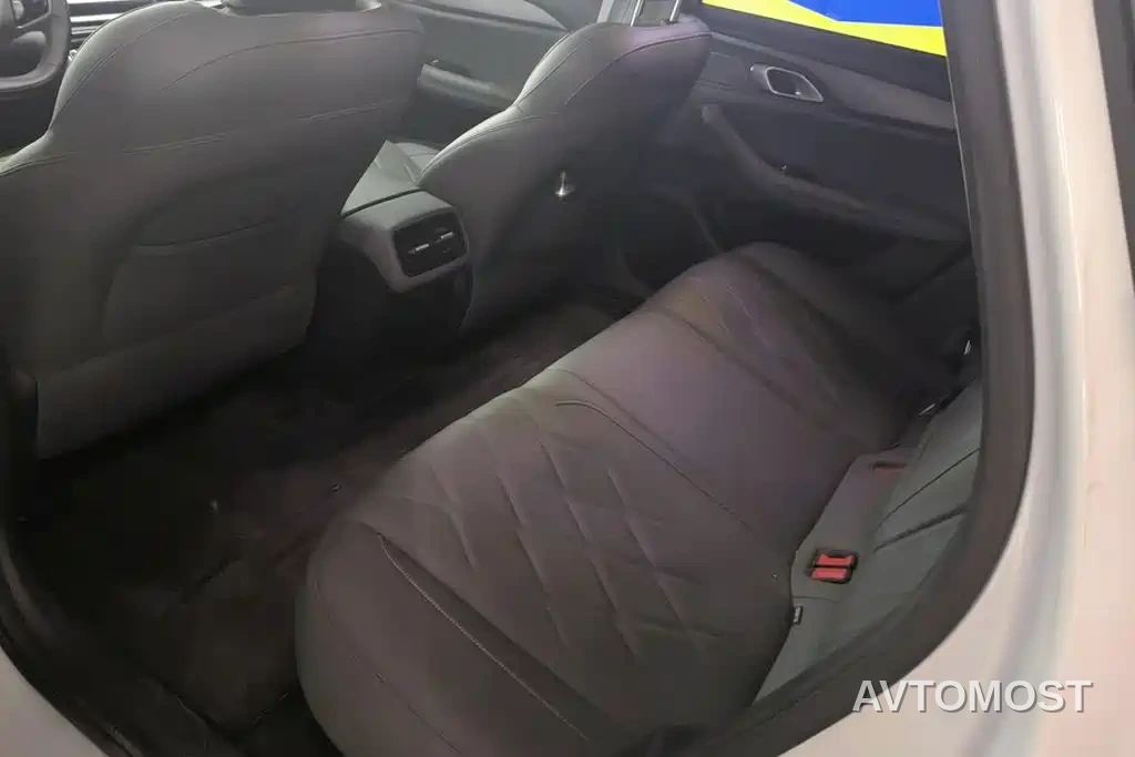 Geely Galaxy A7 2025 EM-i 70km Luxury Edition — фото 9