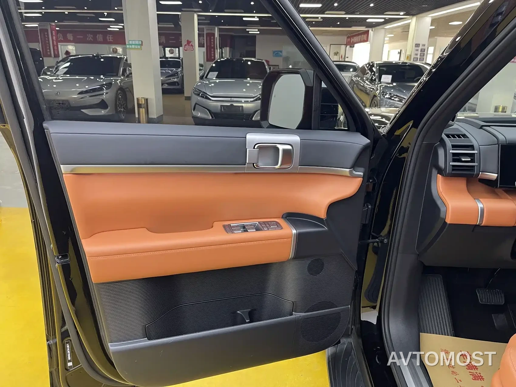 Fang Cheng Bao Titanium 7 2025 200KM Front-Wheel Drive Max Edition — фото 3