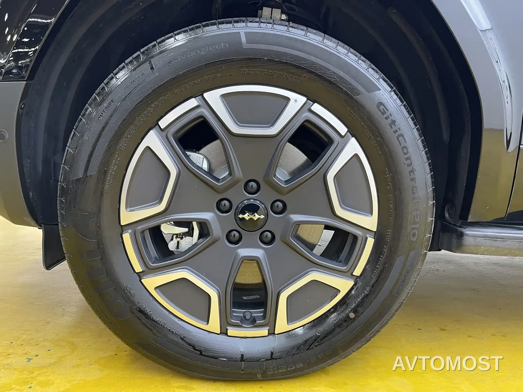 Fang Cheng Bao Titanium 7 2025 200KM Front-Wheel Drive Max Edition — фото 9