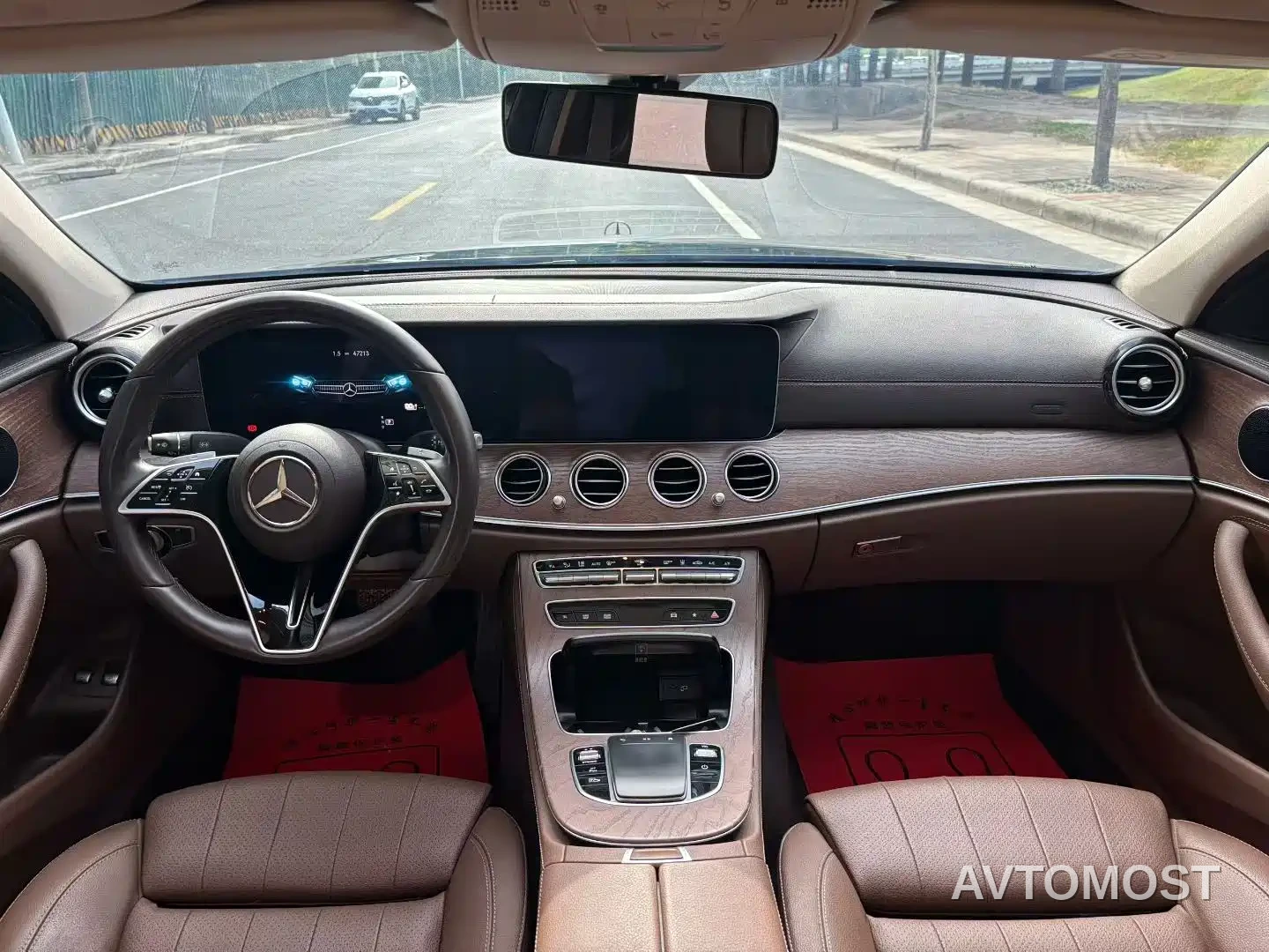 Mercedes-Benz E-Class New Energy 2022 E 350 e L Plug-in Hybrid Sedan — фото 5
