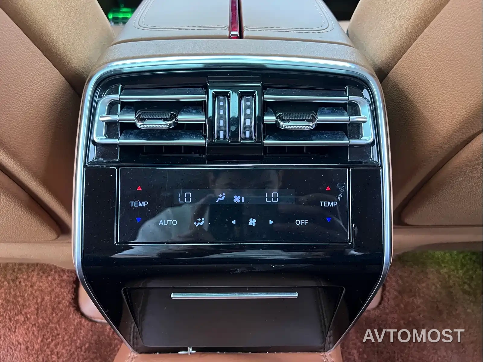 Hongqi H9 2022 2.0T Smart Connect Flag Smooth Edition — фото 15