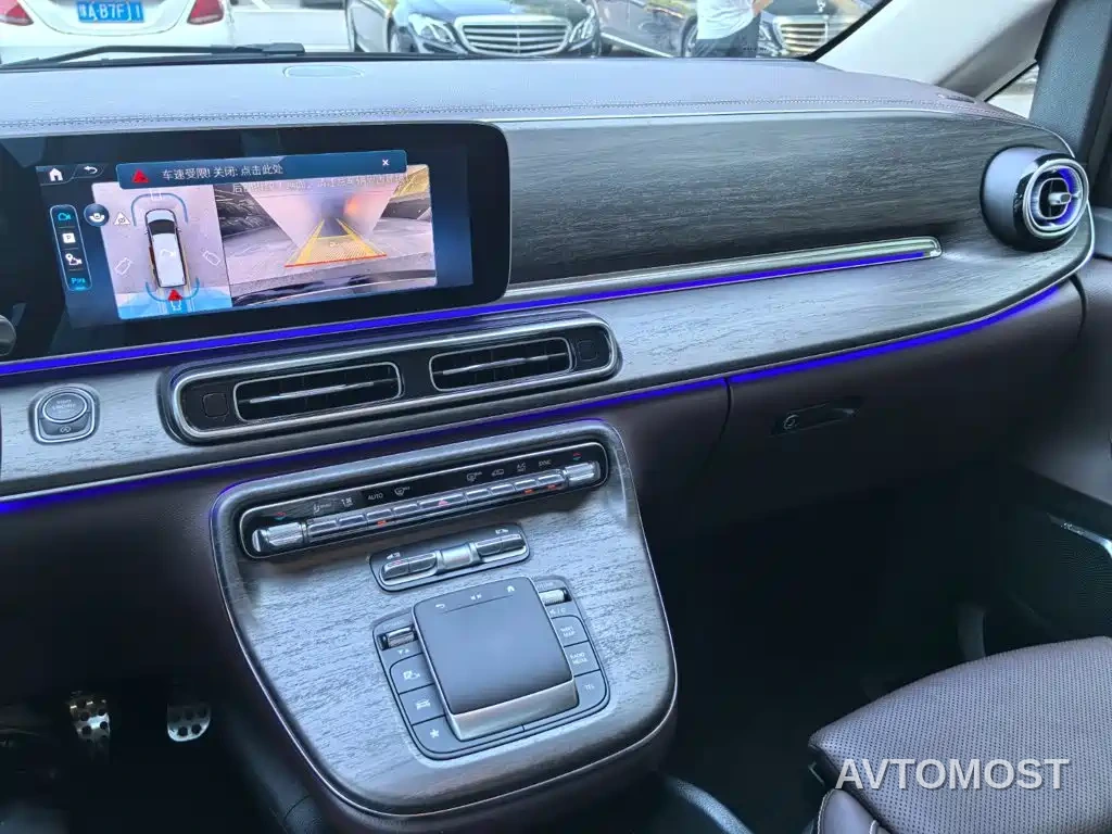 Mercedes-Benz V-Class 2024 V 300 L Long Wheelbase Luxury Edition — фото 6