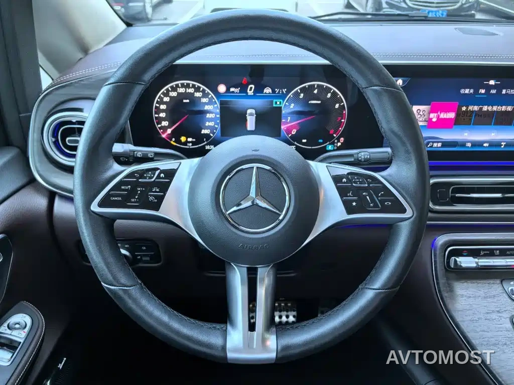 Mercedes-Benz V-Class 2024 V 300 L Long Wheelbase Luxury Edition — фото 8