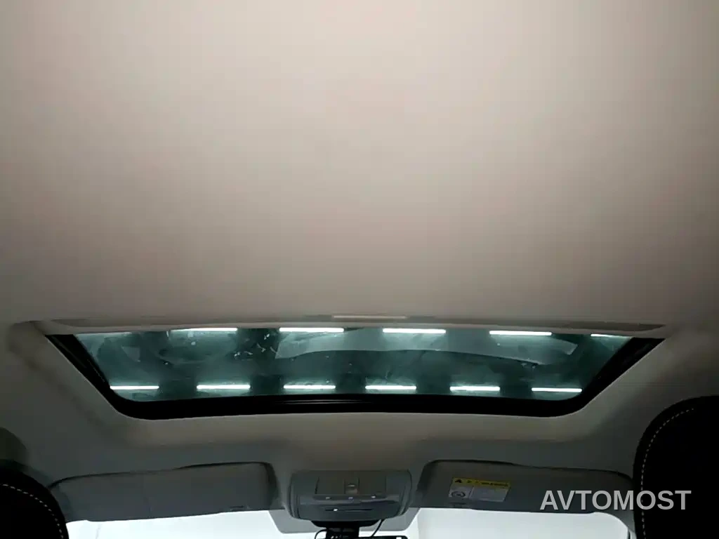 Roewe i5 2021 1.5L CVT Platinum Edition — фото 12