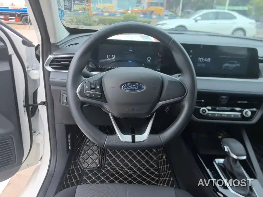 Ford Escort 2021 1.5L Automatic Gold Edition — фото 10