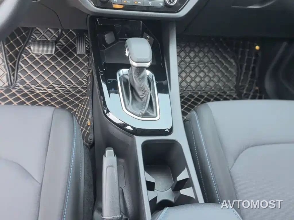 Ford Escort 2021 1.5L Automatic Gold Edition — фото 13