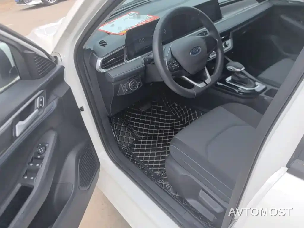 Ford Escort 2021 1.5L Automatic Gold Edition — фото 15