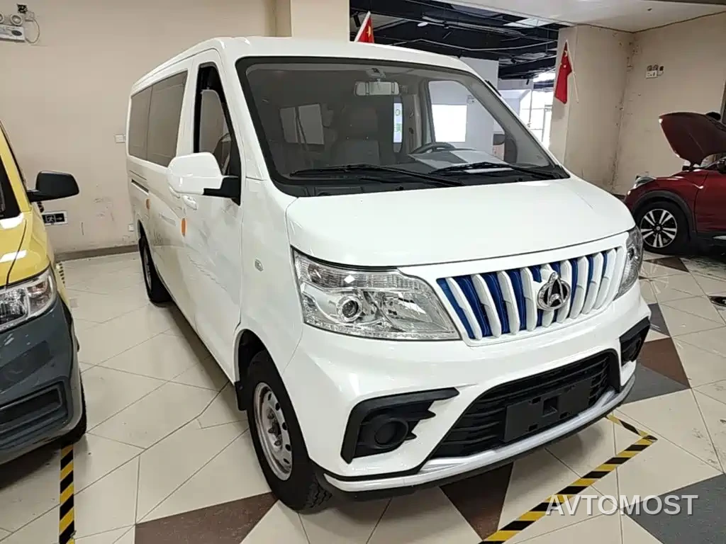 Changan Ruixing EM80 2024 Hatchback Comfort 6 Seats 41.86kWh — фото 3