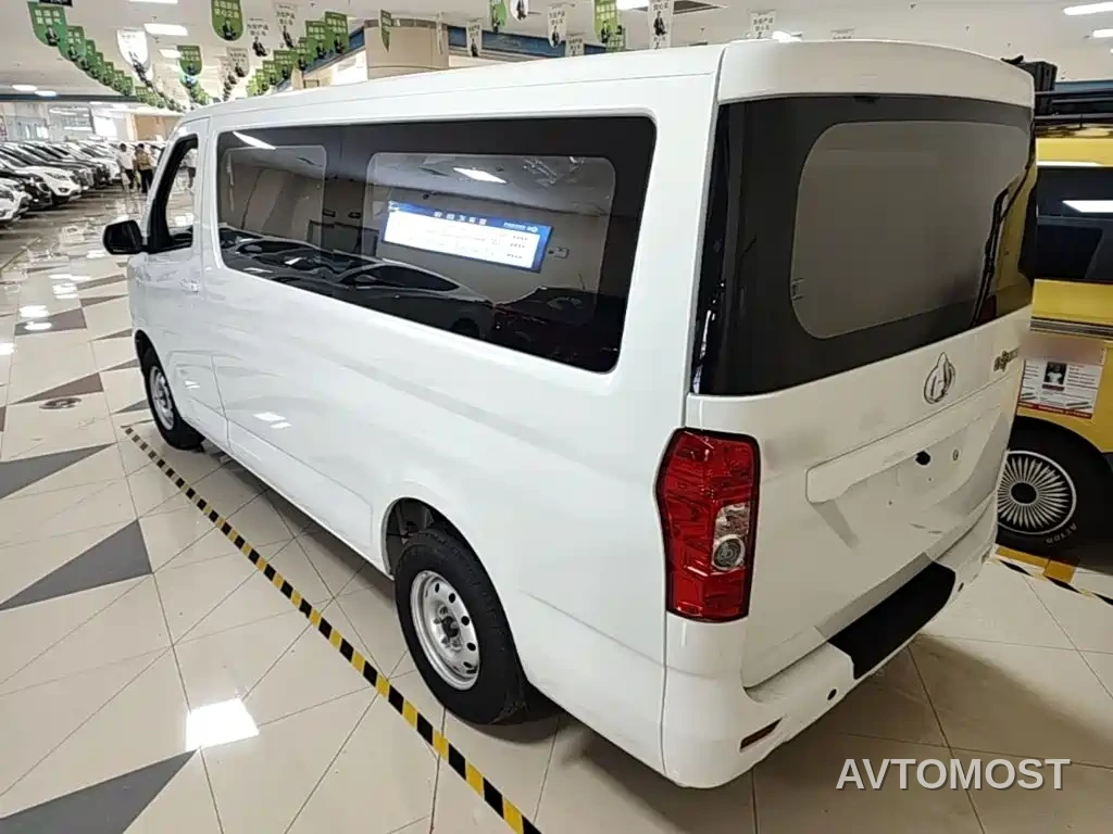 Changan Ruixing EM80 2024 Hatchback Comfort 6 Seats 41.86kWh — фото 4